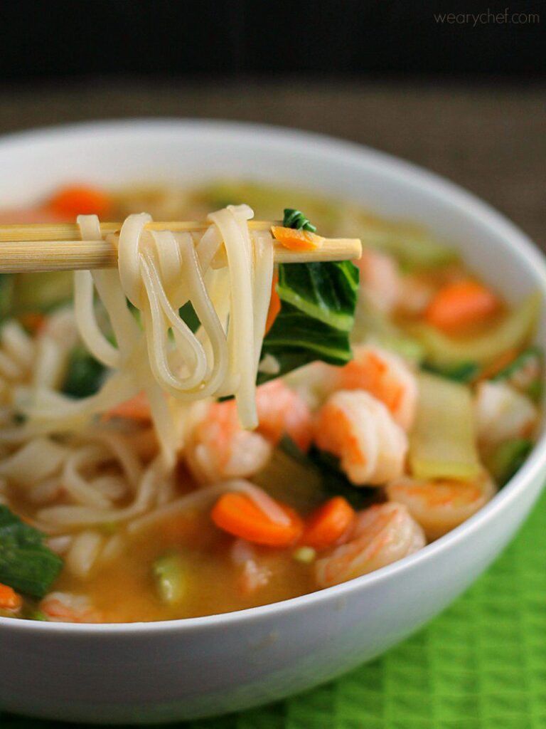 Asian Noodle Soup with Shrimp - wearychef.com