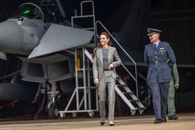 Royal Thrill Kate Middleton’s Bold Aircraft Stunt Leaves Fans in Awe Royal Thrill Kate Middleton’s Bold Aircraft Stunt Leaves Fans in Awe