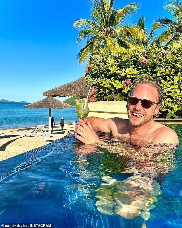 67864327-11770601-Weatherman_Tim_Davies_had_travelled_to_the_region_and_spent_all_-a-1_1676863913889.jpg
