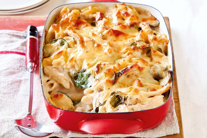 5-ingredient chicken and mushroom pasta bake 5-ingredient chicken and mushroom pasta bake